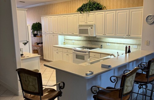 Tropical Cove Condominio | Serene Getaway Overlooking Estero Bay Preserve, Ft. Myers, FL