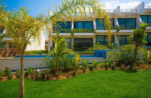 Esentepe Apartamento | Serene Getaway with pool view