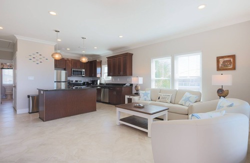 Alabama Gulf Coast Casa | Serene Gulf-front Retreat in Fort Morgan