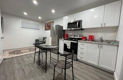 Saskatchewan Casa | Serene Haven in Harbour Landing