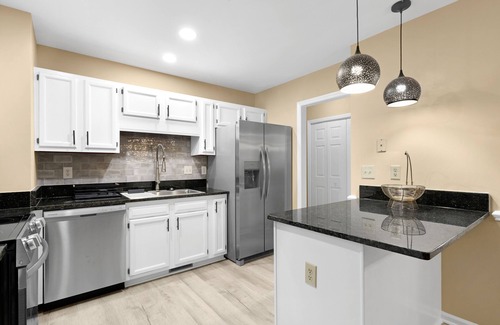 Northeast Raleigh Casa | Serene Haven Retreat