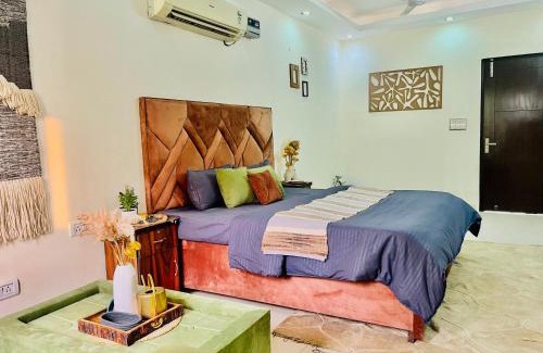 Nehru Place Apartamento | Serene Hemkunt 1BHK Home in GK1