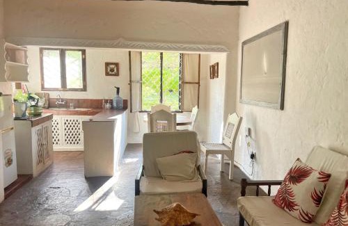 Malindi Complejo | Serene Hideaway in Malindi Near Malindi Golf and Country Club & Beach