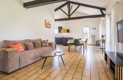 Les Moutiers-en-Retz Cabaña | Amplia Casa Tranquila en Marisma, Playa Cerca, Terraza y Jardín