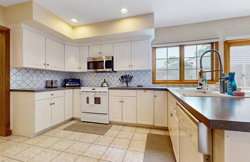 West Hyannisport Casa | Serene home near the beach with open floor plan, yard, grill, & central AC