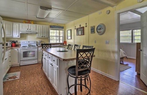 Chiefland Casa | Serene Home w/ Ramp, Walk to Wildlife Refuge!