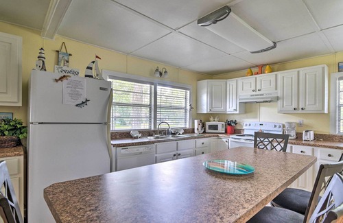 Chiefland Casa | Serene Home w/ Ramp, Walk to Wildlife Refuge!