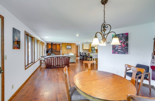 La Conner Casa | Serene La Conner Retreat w/ Fireplace & Deck!
