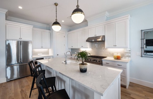 Beachtown Casa | Serene Lagoon-Front Home. Best Sunset View in Beachtown - 4 bed/3 bath. Elevator