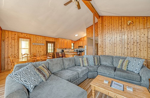 Mineral Casa | Serene lakefront home with free WiFi, private dock, game room, & central AC