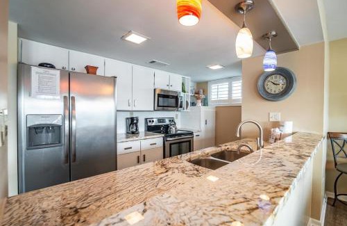 Litchfield by the Sea Casa | Serene Lakeview Retreat 3BR Villa Beach Access