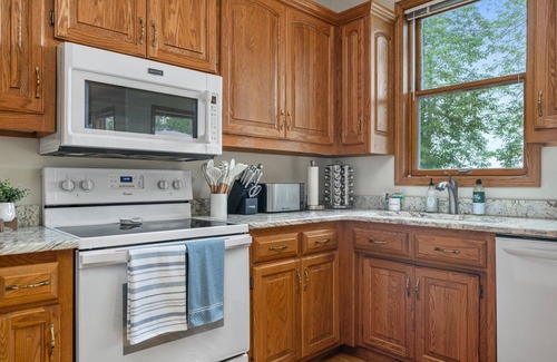 Branch Casa | Serene Lakeview Retreat on Lake Michigan - Minutes to Whistling Straights
