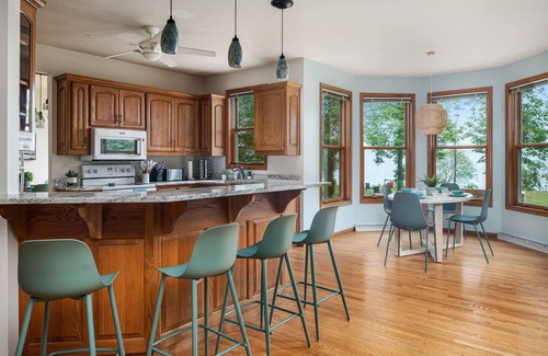 Branch Casa | Serene Lakeview Retreat on Lake Michigan - Minutes to Whistling Straights