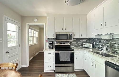Cary Casa | Serene Landing Place near Downtown Cary