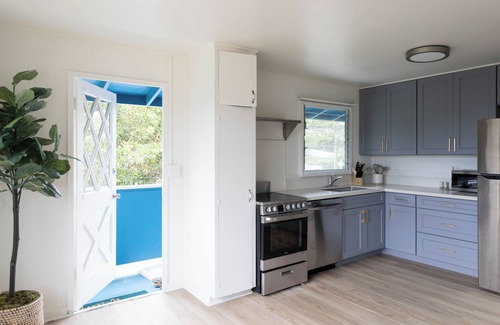 Lanikai Casa | Serene Lanikai House Near the Beach w/Outdoor BBQ & Close to Shopping Center