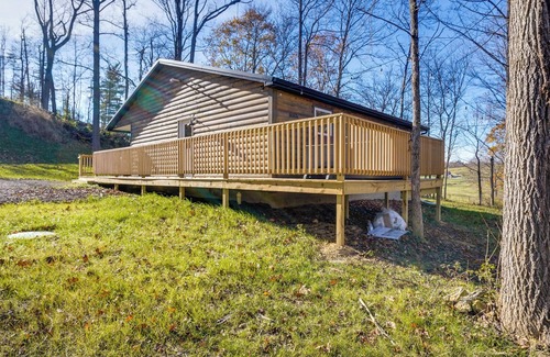 Logan Cabaña | Serene Logan Retreat w/ Hot Tub & Stargazing Dome