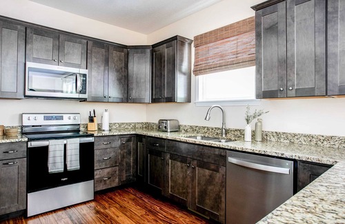 Weaverville Casa | Serene Luxury Retreat| Hot Tub|Views