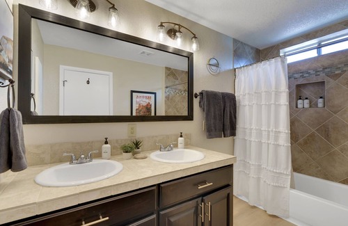 Tucson Casa | ¡NUEVO LISTADO! Retiro sereno de montaña