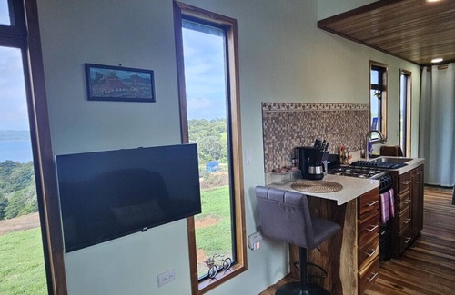 Arenal Casa | Serene mountain top retreat