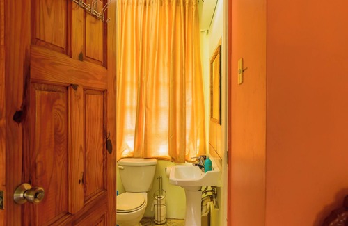 St. Anns Casa | Serene Mountain Views