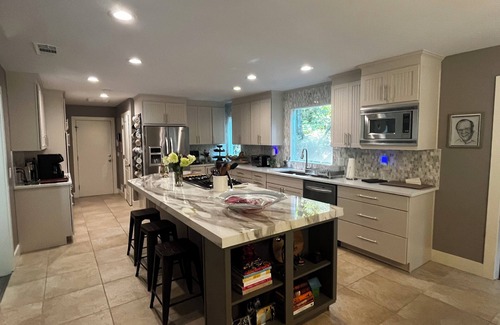 Sandy Springs Casa | Serene Nature Escape By the River