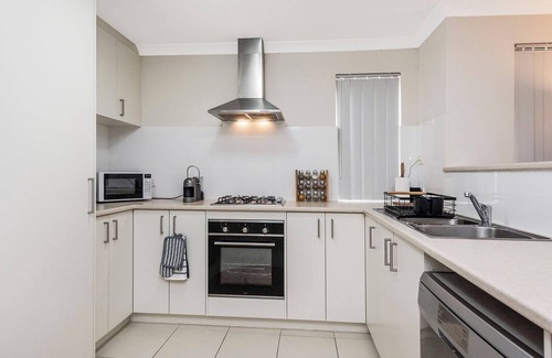 Gosnells Casa | Serene Oasis - 3 Bedroom Getaway House