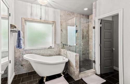 Fayetteville Casa | Serene On Maple - Close to DT and U of A