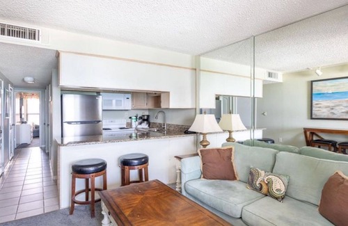 North West Florida Condominio | Serene Penthouse unit with Hot Tub and Music, Gulf Front