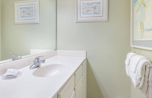 North West Florida Condominio | Serene Penthouse unit with Hot Tub and Music, Gulf Front