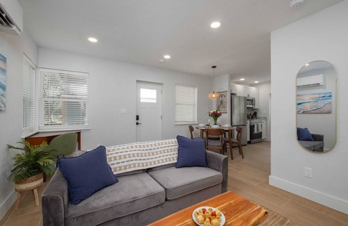 Gainesville Condominio | Serene Place - Walk to UF - Free Parking