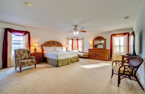 Windwood Bay Casa | Serene Poolside Home Minutes from Parks