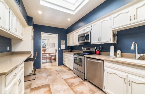 Pueblo Villas Casa | Serene Pueblo Style Townhome en Scenic North Central Tucson