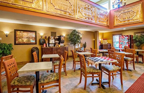 Pittsfield Condominio | Serene Retreat in the Scenic Berkshire Mountains