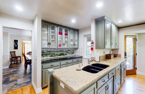 Grass Valley Casa | Serene retreat with pool, hot tub, basketball court, wood fireplace, & gas grill