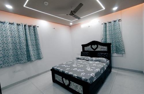 Serilingampally Casa | Serene Sanctuary