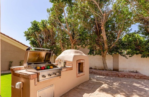 Arabian Views Casa | SERENE SCOTTSDALE - PRIVATE POOL AND PUTTING GREEN