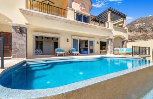 Sunset Beach Apartamento | Serene Shores Elegant 3BR Escape with Golf cart