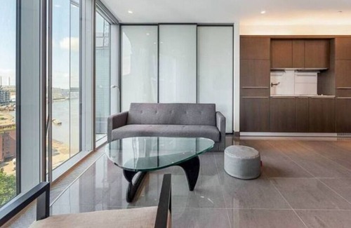 Vauxhall Apartamento | Serene & Spacious River View ~ VIP Luxury suite