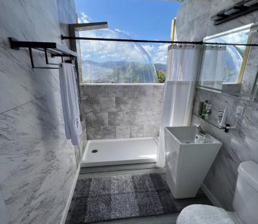 Orocovis Otro | Serene Sunsets Bubbletents and Jacuzzi