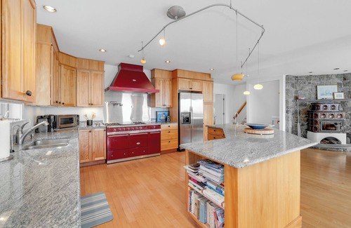 Georgetown Casa | Serene Tide: Private Retreat with Beach Nearby