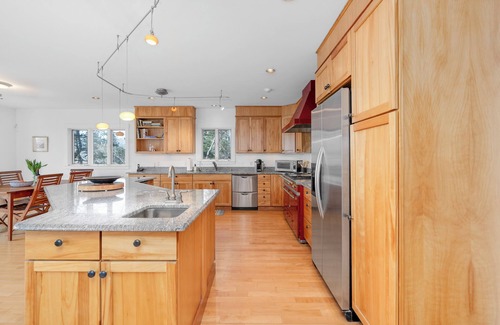 Georgetown Casa | Serene Tide: Private Retreat with Beach Nearby