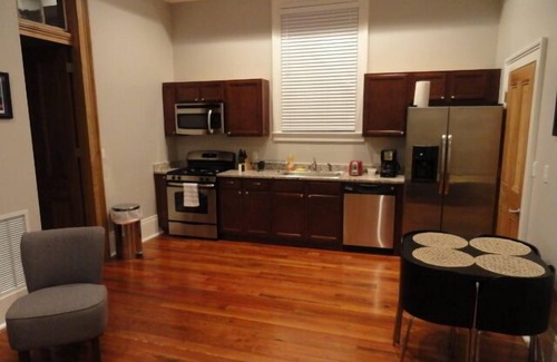 Faubourg Delachaise Apartamento | Serene Uptown Pied-A-Terre