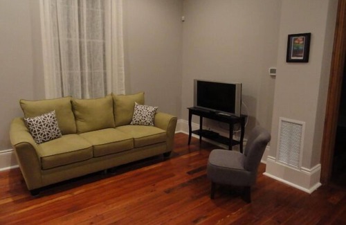 Faubourg Delachaise Apartamento | Serene Uptown Pied-A-Terre