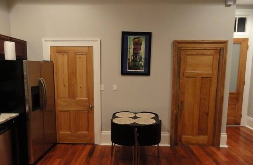 Faubourg Delachaise Apartamento | Serene Uptown Pied-A-Terre