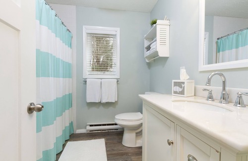 Jamestown Casa | Serene Views! Contemporary Cottage on the Historic North End of Jamestown