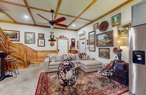 Blairsville Casa | Serene waterfront home with firepit, deck, & central AC