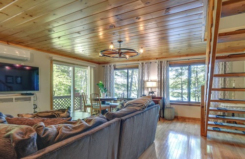 New Durham Casa | Serene Waterfront New Durham Home: Patio & Kayaks