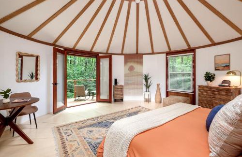 Balsam Grove Otro | Serene Yurt Retreat near Pisgah National Forest in North Carolina