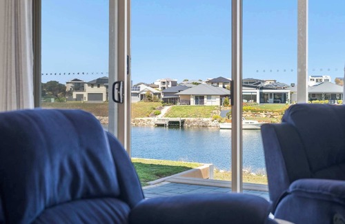 Nangkita Casa | Serenity 24 Tyro St Hindmarsh Island