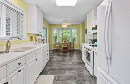 Hendersonville Casa | Serenity Abode of Hendersonville